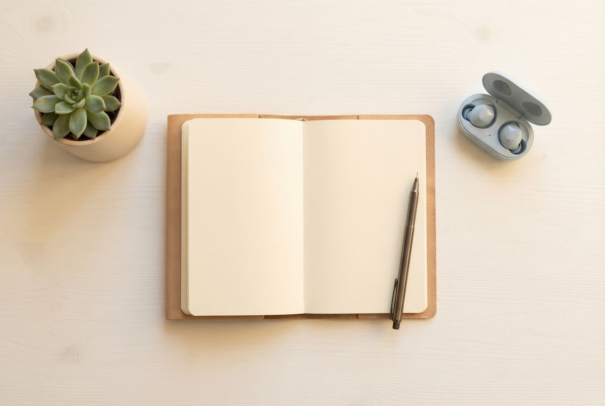 17c 极简书桌布置生活视频分享